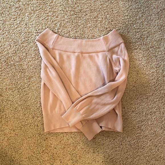 H&M pink sweater. Like new - Picture 3 of 3